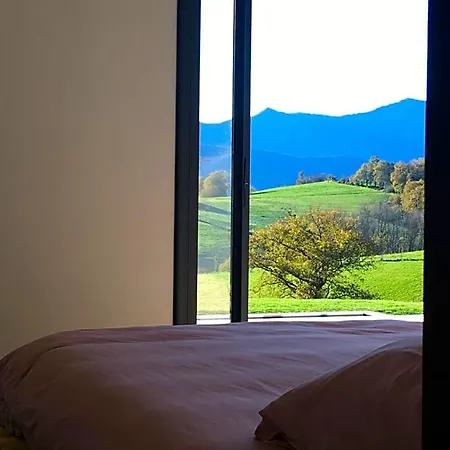 L'autre Sud Lys (Pyrenees-Atlantiques)